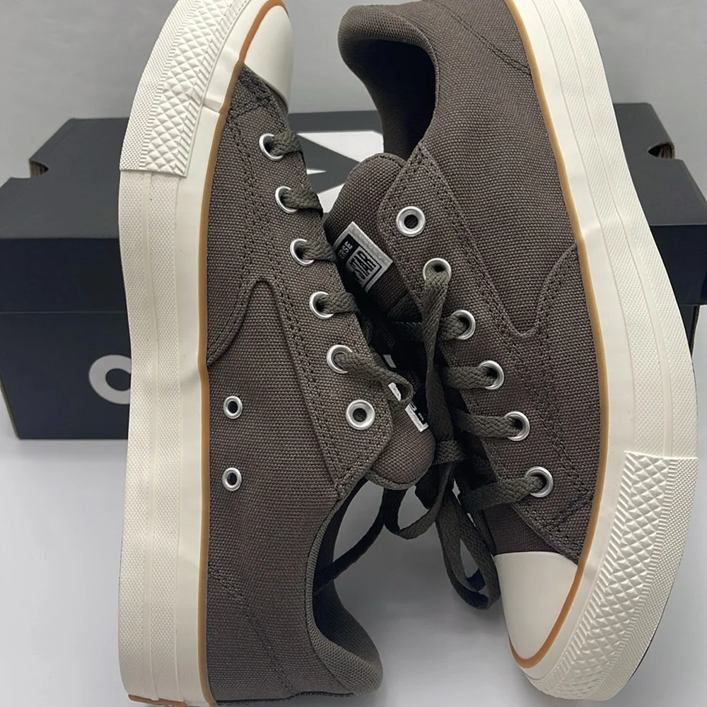 Converse Men’s Sneakers A13785F
CTAS MALDEN STREET OX TRUFFLE/EGRET/HONEY - Picture 11 of 16
